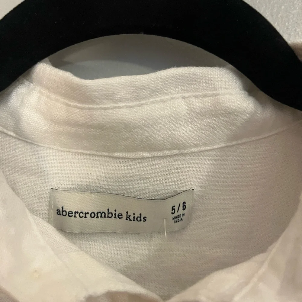 abercrombie & kids NWT White linen blend button -up Size‎ 5/6